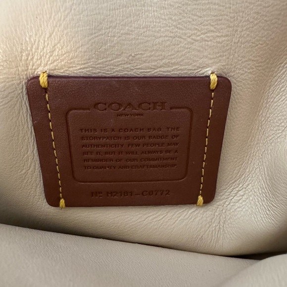 Coach Pillow Tabby 26 Shoulder Bag - Ivory - Picture 5 of 12